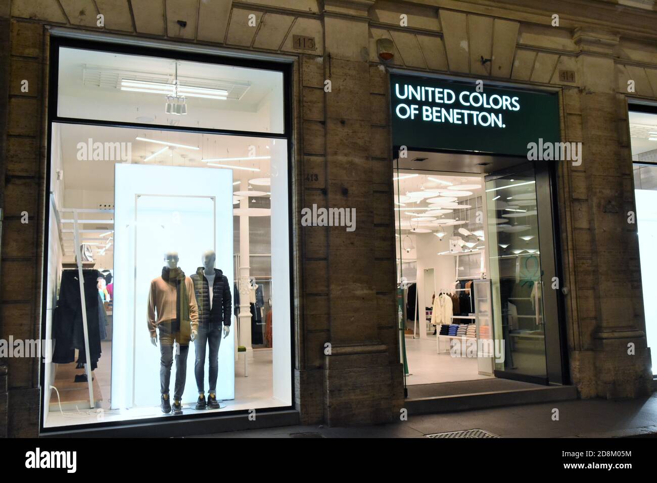 United colors of benetton shop hi-res stock photography and images - Page 2  - Alamy