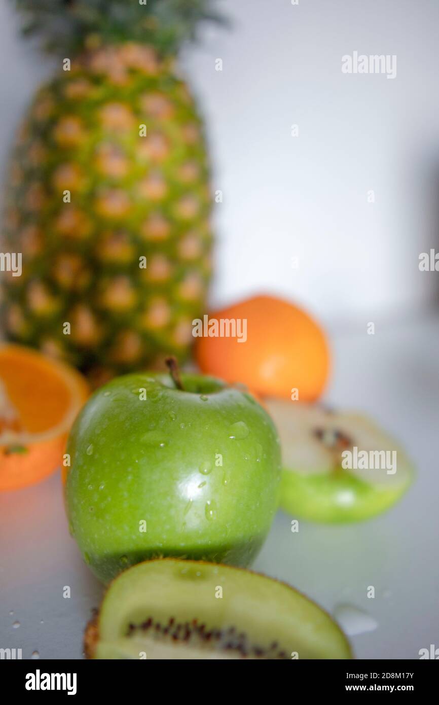 水果拼盘 Fresh Fruit Platter on refrigerator Stock Photo