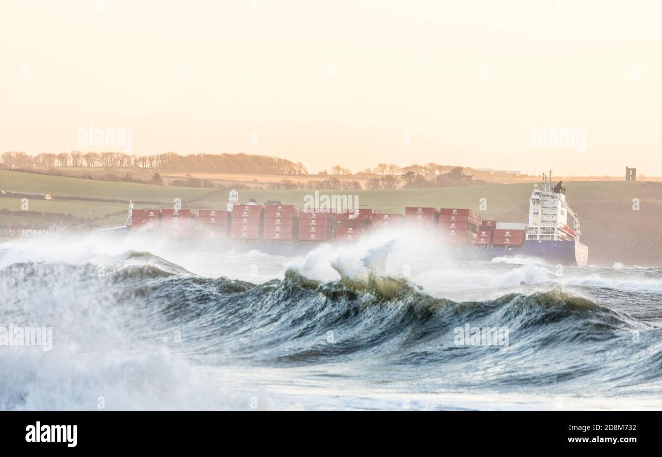 Myrtleville, Cork, Ireland. 31st October, 2020. Container ship Independent Pursuit steams through the turbulent sea conditions during Storm Aidan as she heads for Roches Point and the safety of port in Cork, Ireland.- Credit; David Creedon / Alamy Live News Stock Photo