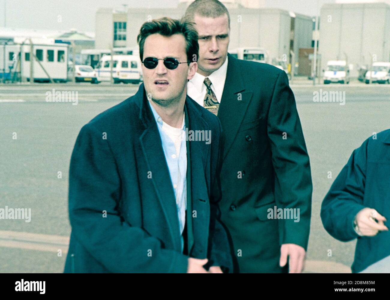 Cast of the TV series 'Friends' arriving at Heathrow Airport March 1998 Stock Photo
