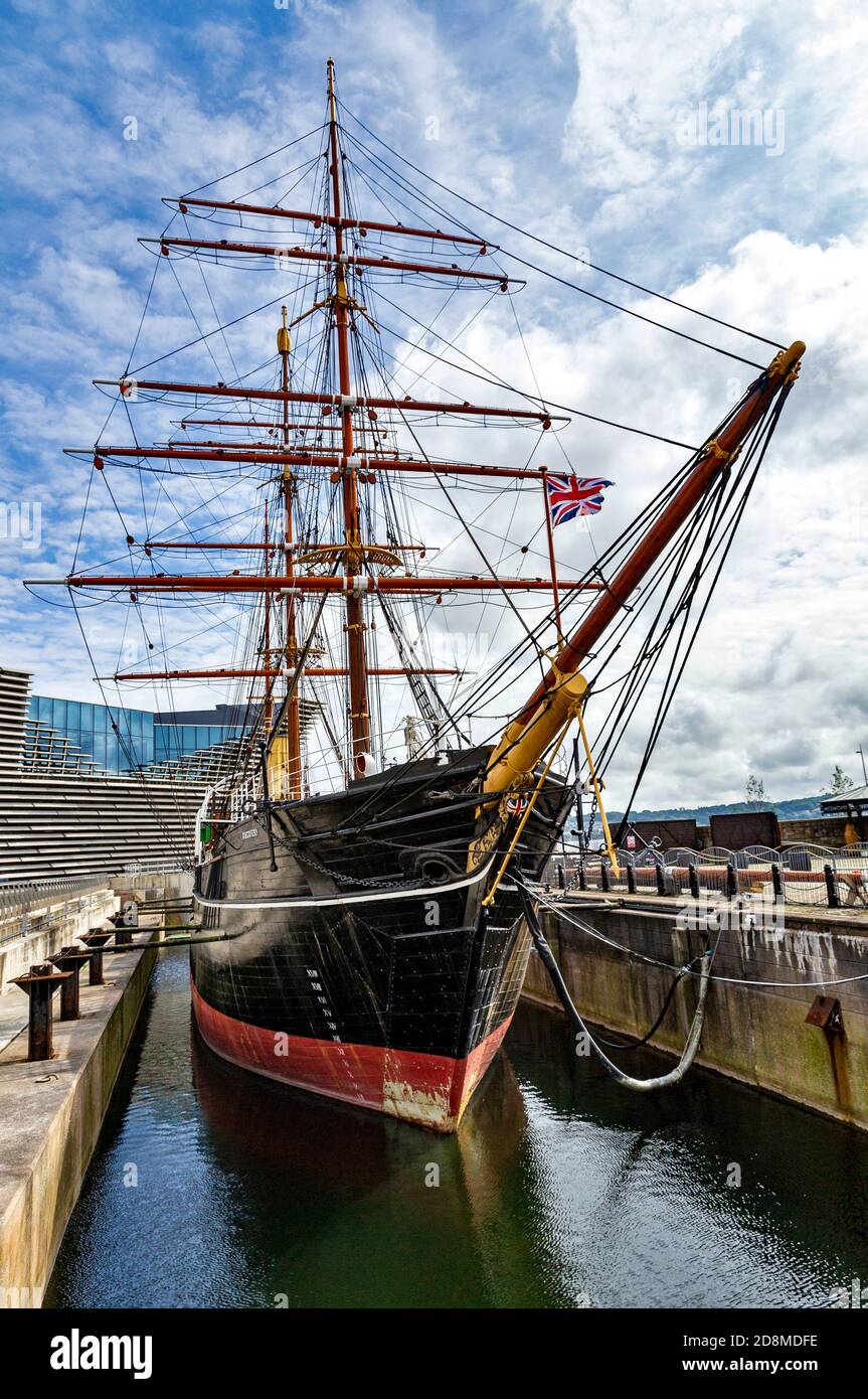 RRS DISCOVERY BARQUE RIGGED AUXILIARY STEAMSHIP BUILT FOR ANTARCTIC RESEARCH MOORED IN DUNDEE SCOTLAND Stock Photo