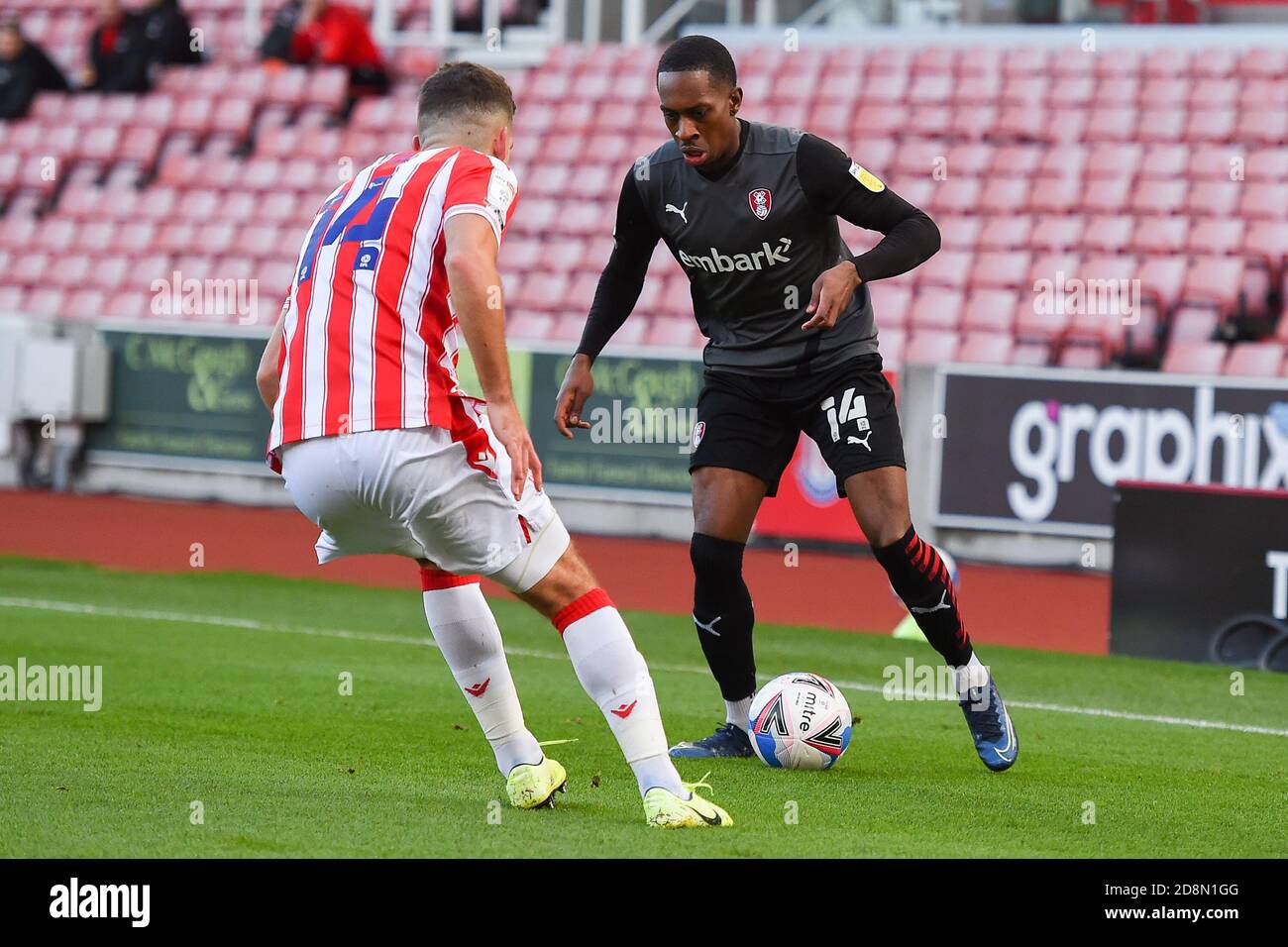 STOKE ON TRENT, ENGLAND. OCTOBER 31ST Mickel Miller of Rotherham United battles with Tommy Smith of Stoke City during the Sky Bet Championship match between Stoke City and Rotherham United at the Britannia Stadium, Stoke-on-Trent on Saturday 31st October 2020. (Credit: Jon Hobley | MI News) Credit: MI News & Sport /Alamy Live News Stock Photo