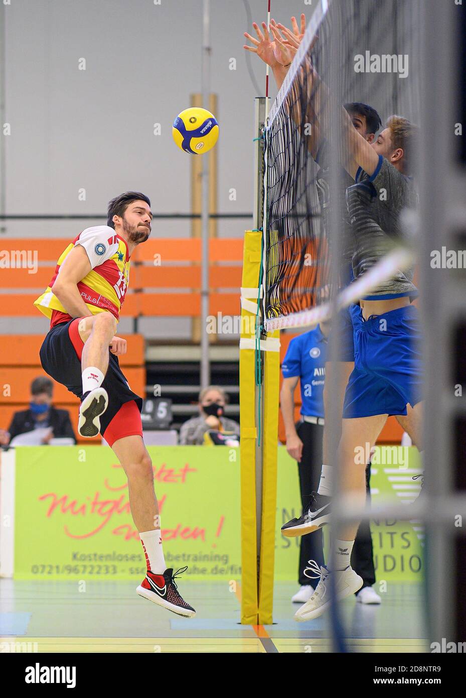 Karlsruhe, Deutschland. 31st Oct, 2020. Jens Sandmeier (Baden Volleys