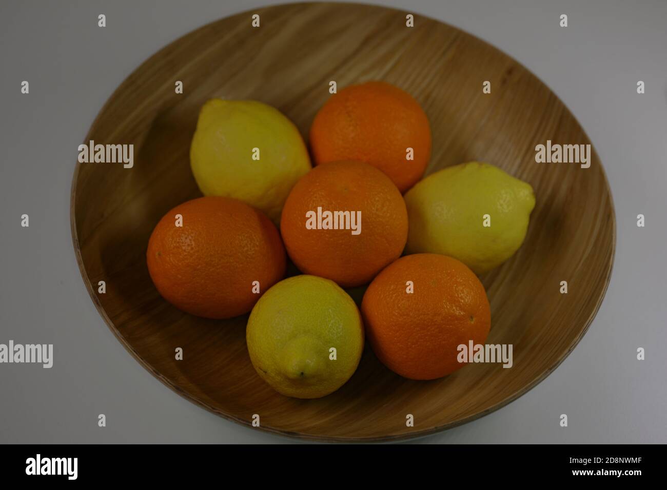 Lemons fruit hi-res stock photography and images - Alamy