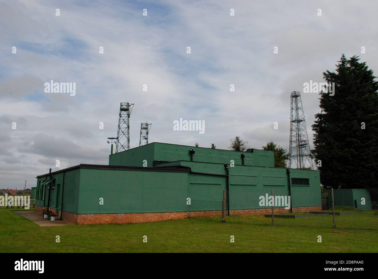 Ww2 raf control tower hi-res stock photography and images - Alamy