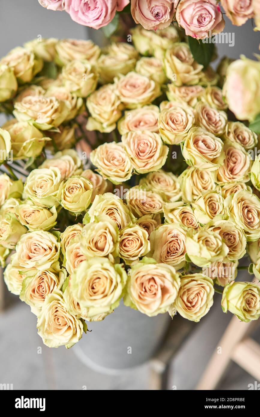 Luxury Bouquet of Lilac with Pink and Yellow Spray Roses