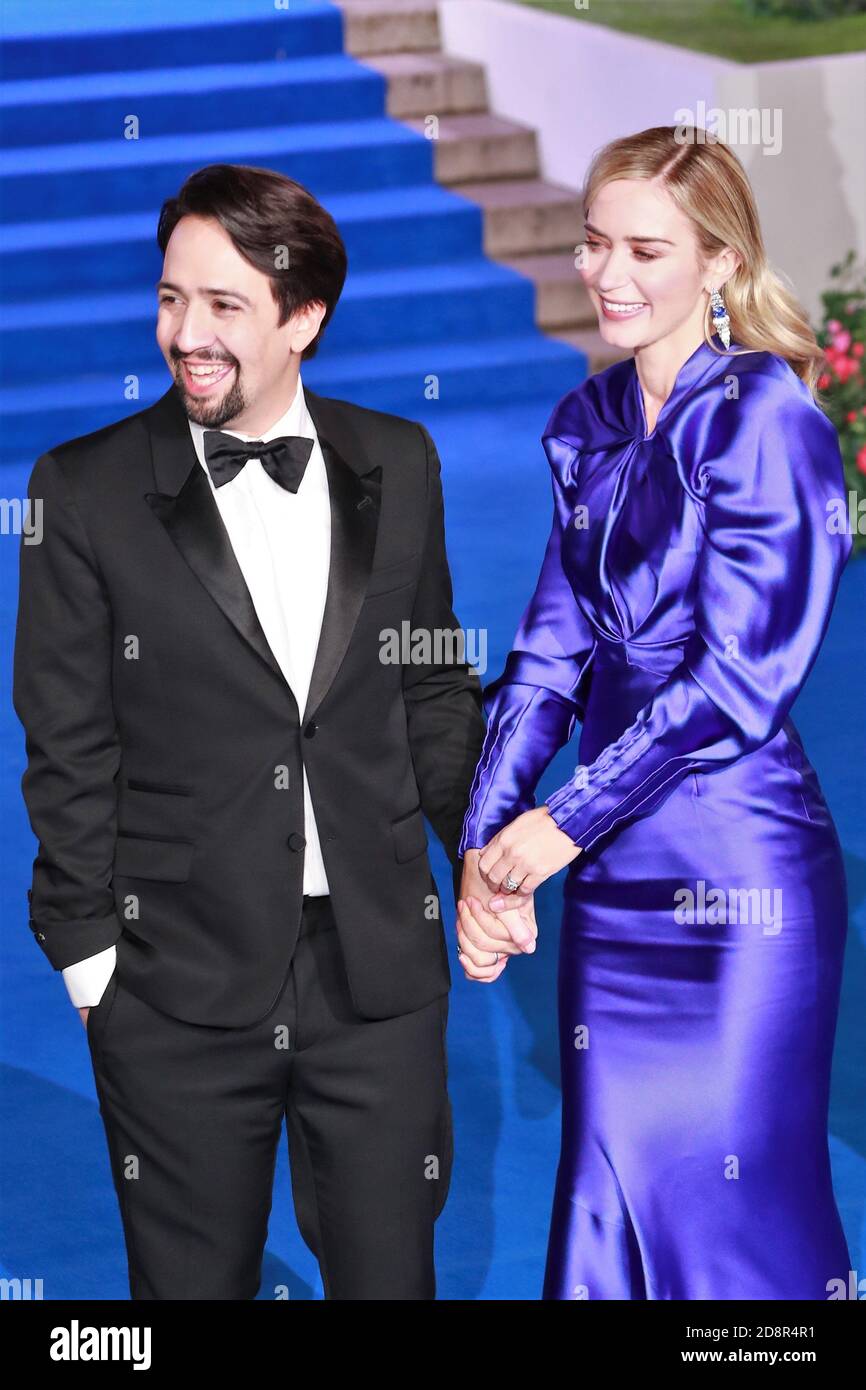 Emily Blunt and Lin-Manuel Miranda arrive for the Premiere of Mary Poppins at the Royal Albert Hall Stock Photo