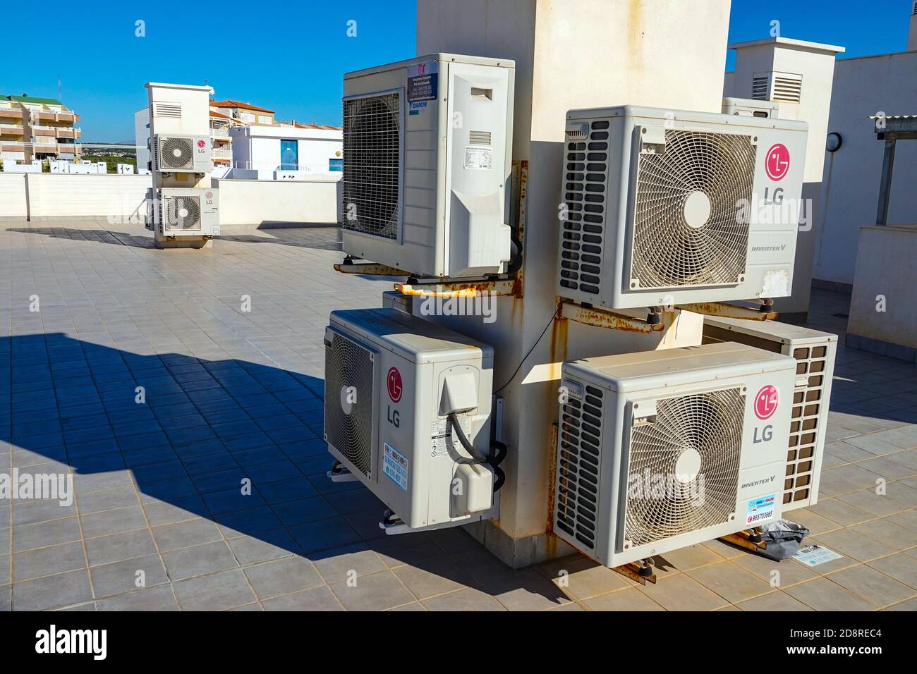 Roof air conditioning unit hires stock photography and images Alamy