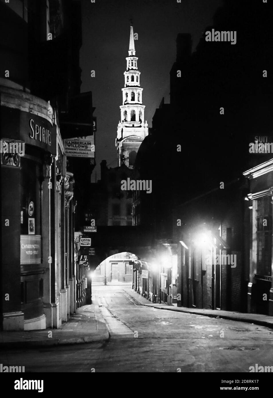 St. Brides Church Steeple London at night, probably 1920s Stock Photo