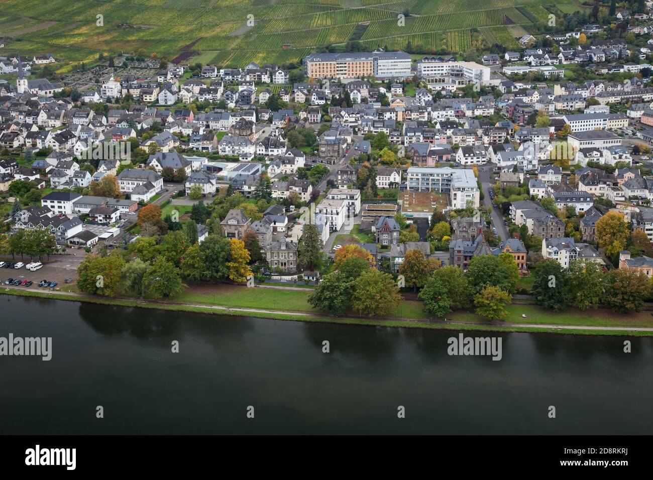 Townscape with the Moselle river, Bernkastel-Kues, Moselle valley, Rhineland-Palatinate, Germany, Europe Stock Photo