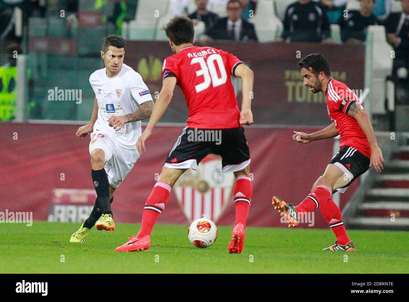 Vitolo of FC Seville and André Gomes , Ruben Amorim of Benfica during the Europa League 2013 - 2014 ,Juventus Stadium, Turin on MAY 14 2014 in Turin , Italie - Photo Laurent Lairys / DPPI Stock Photo