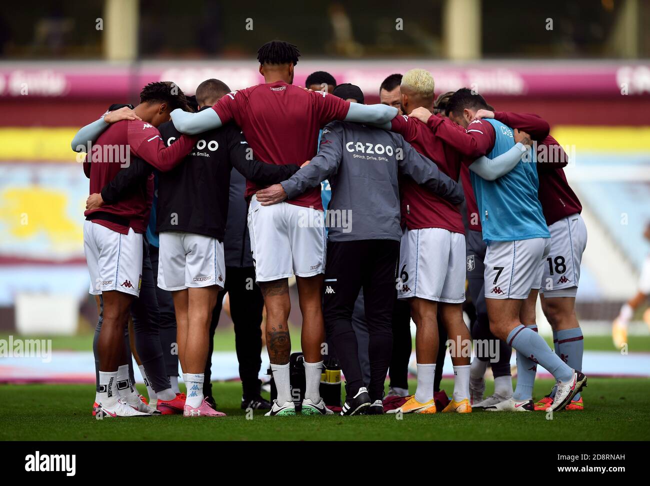 Aston Villa have a team huddle before the Premier League match at Villa Park, Birmingham Stock Photo