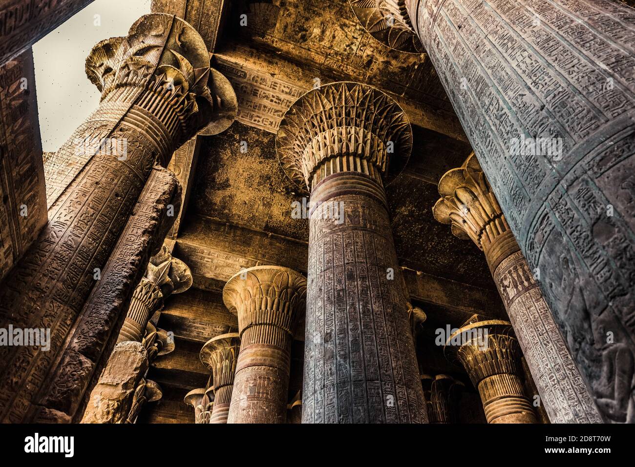 Columns and hieroglyphs in the Temple of Khnum at Esna Stock Photo - Alamy