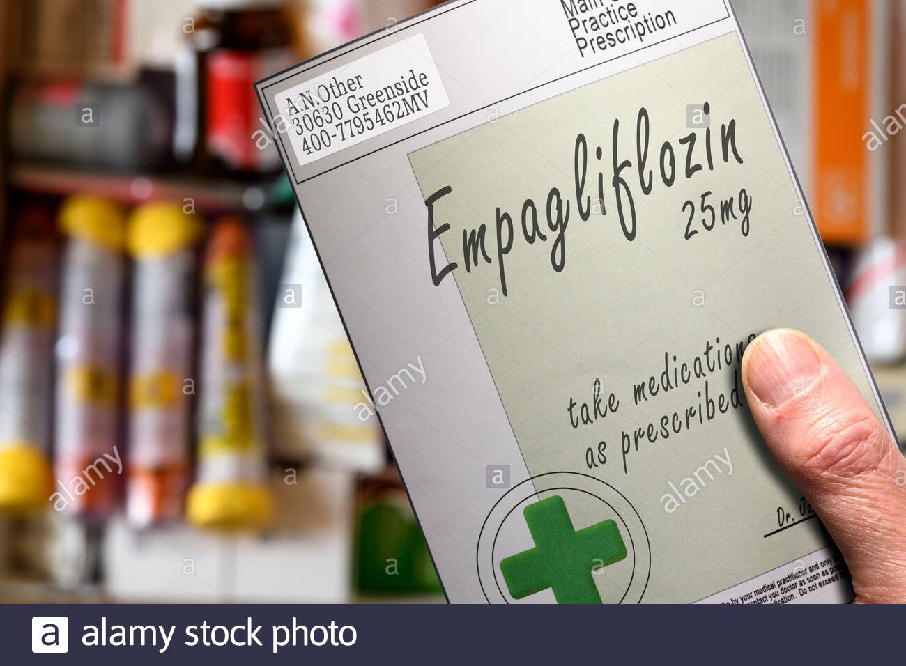 Dispensing Chemist High Resolution Stock Photography and Images Alamy