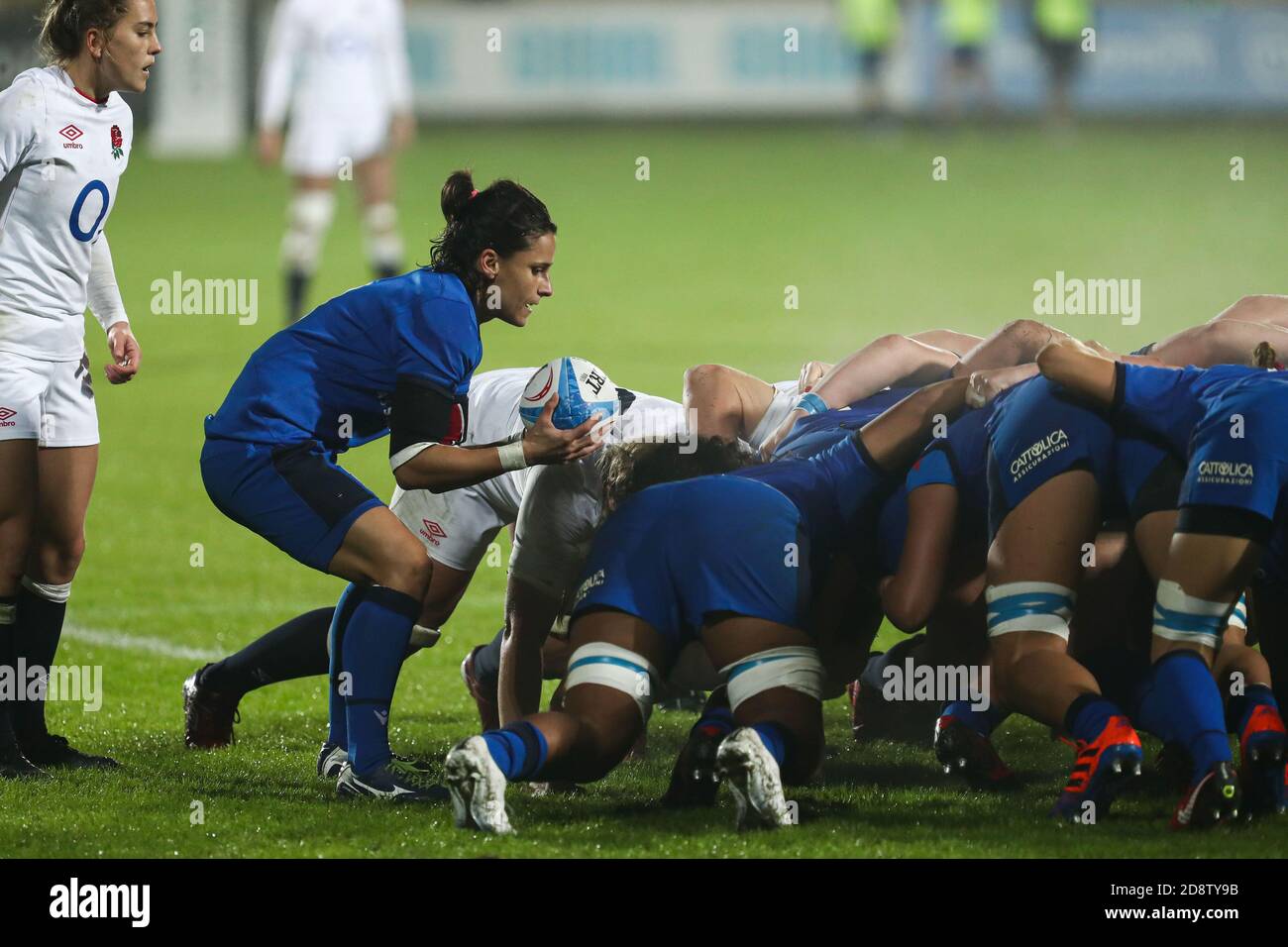 Parma, Italy. 1st Nov, 2020. parma, Italy, Sergio Lanfranchi stadium, 01 Nov 2020, Sara Barattin (Italy) with the put in scrum during Women 2020 - Italy vs England - Rugby Six Nations match - Credit: LM/Massimiliano Carnabuci Credit: Massimiliano Carnabuci/LPS/ZUMA Wire/Alamy Live News Stock Photo