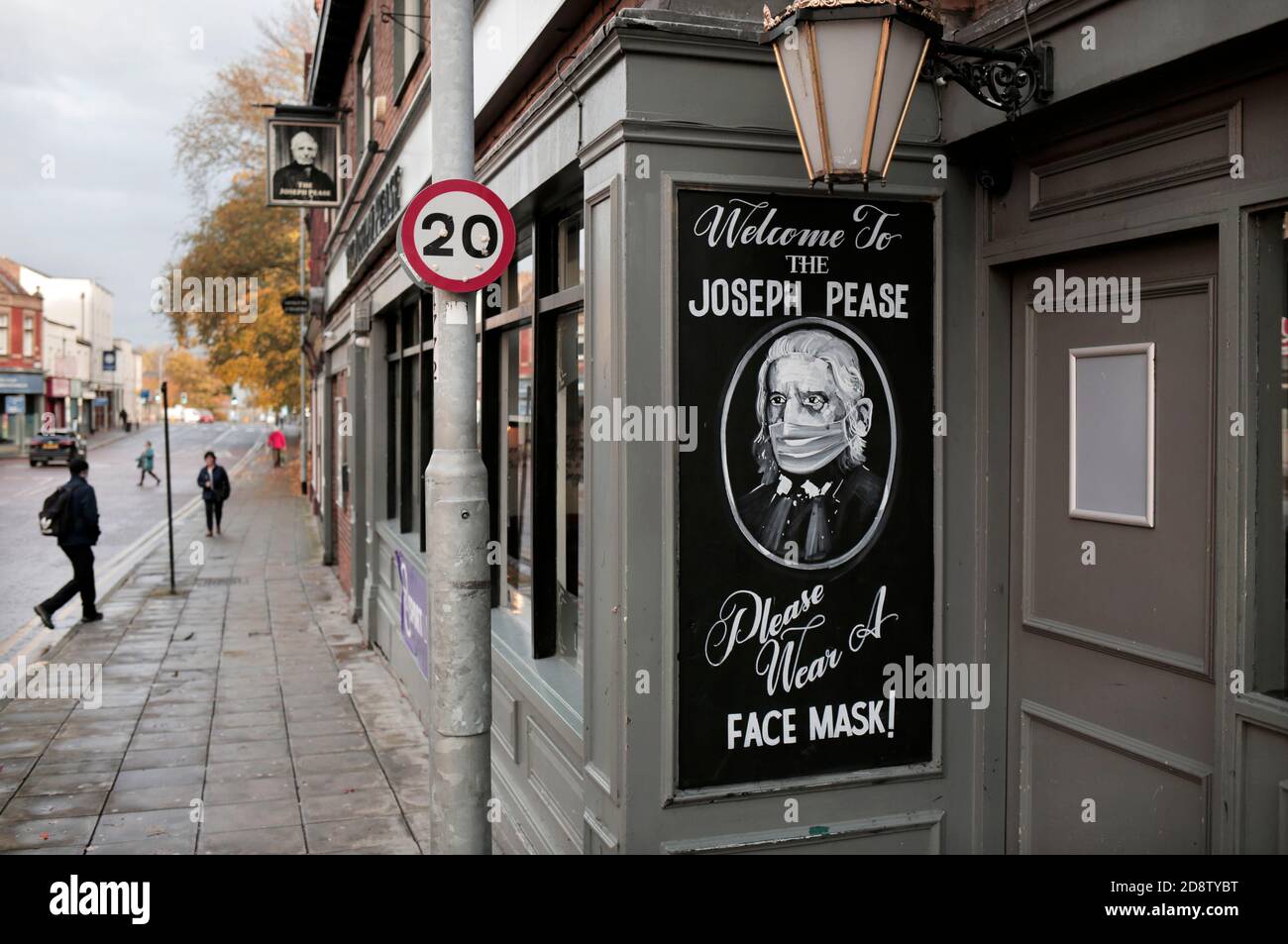 The Joseph Pease pub in Darlington, County Durham, UK. 30/10/2020. Photograph: Stuart Boulton Stock Photo