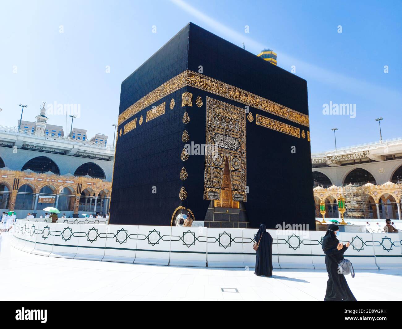 MECCA SAUDI ARABIA 22 Oct 2020 Pilgrims Circle The Kaaba In MECCA SAUDI ARABIA 22 Oct 2020 Pilgrims Circle The Kaaba In