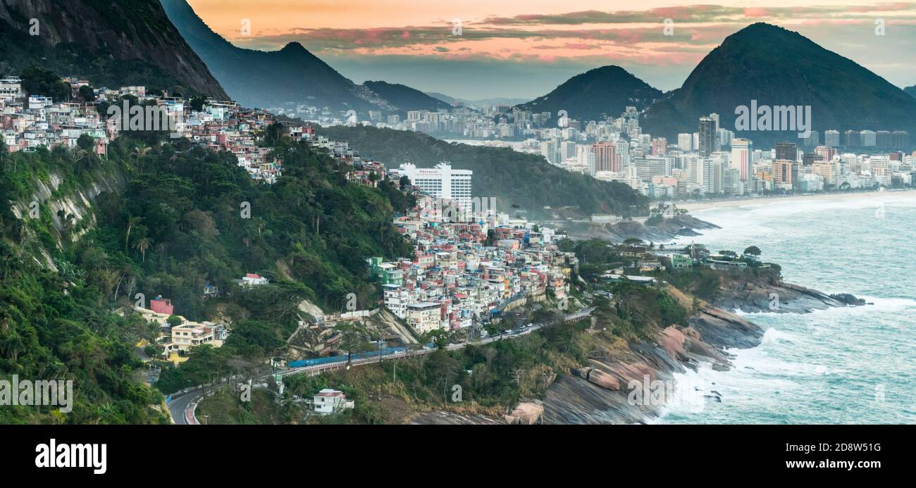 Page 7 Favelas Brazil High Resolution Stock Photography And Images Alamy