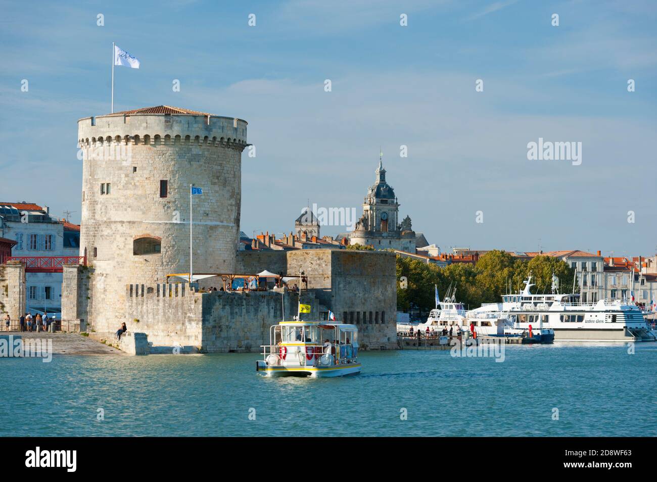 France, Charente-Maritime (17), La Rochelle, old port entrance, Tour de la Chaine tower Stock Photo