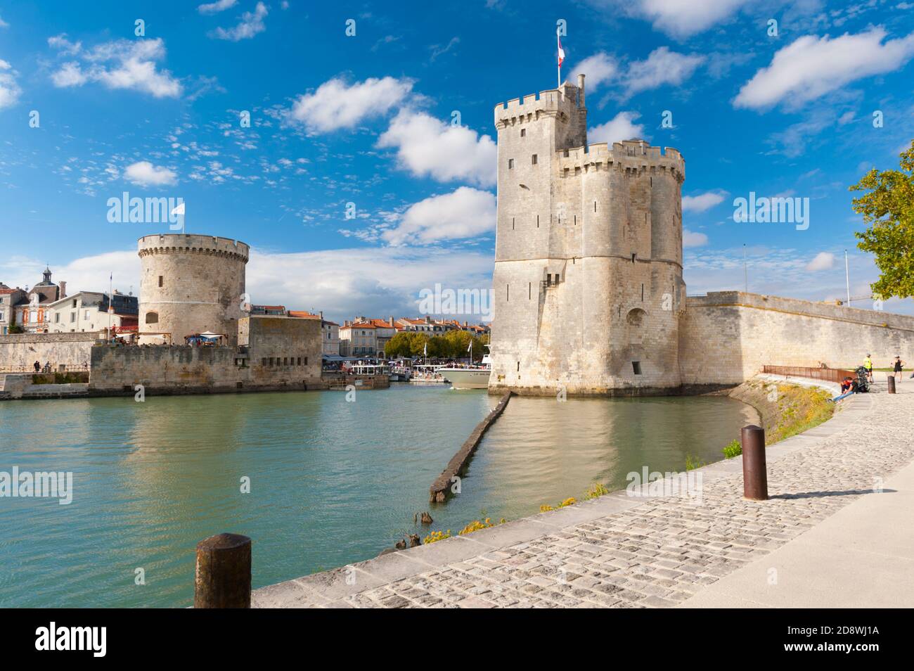 France, Charente-Maritime (17), La Rochelle, Vieux port, two old towers : Tour de la Chaine and Tour Saint Nicolas Stock Photo