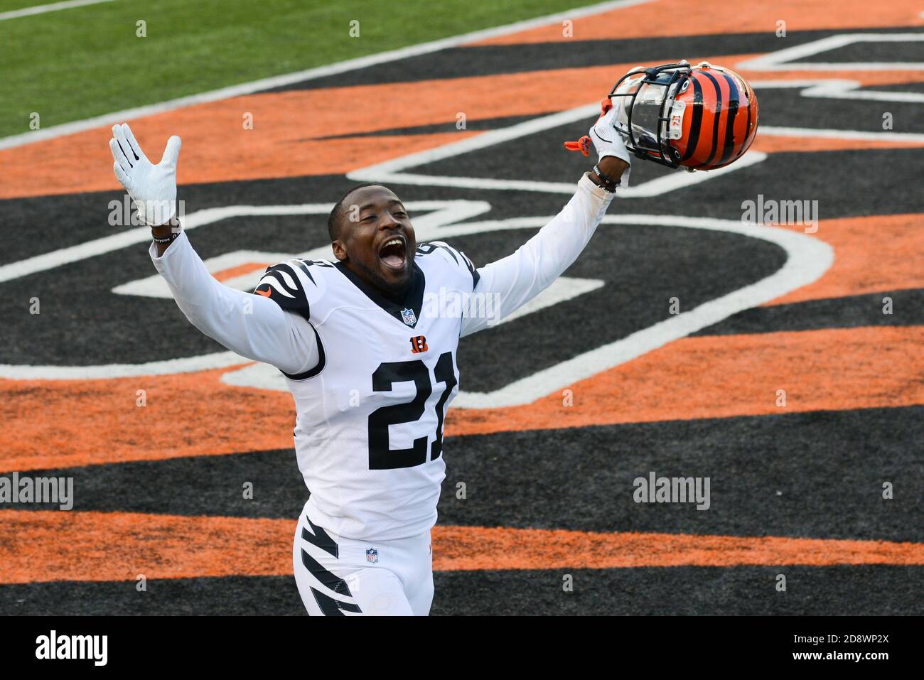 Bengals, Titans clash Sunday at Paul Brown Stadium