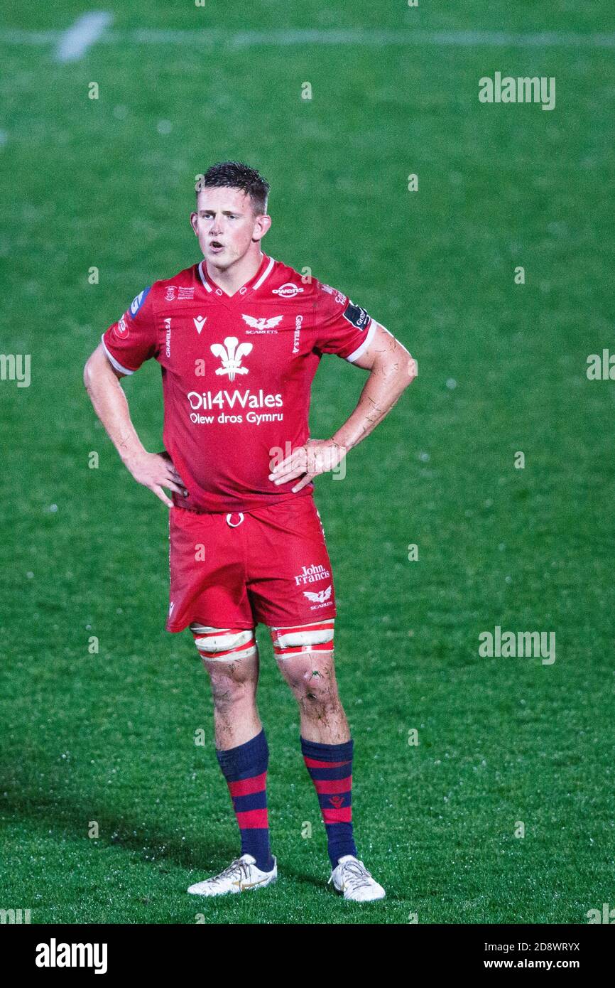 Llanelli, UK. 1 November, 2020. Scarlets lock Josh Helps during the Scarlets v Edinburgh PRO14 Rugby Match. Credit: Gruffydd Thomas/Alamy Live News Stock Photo