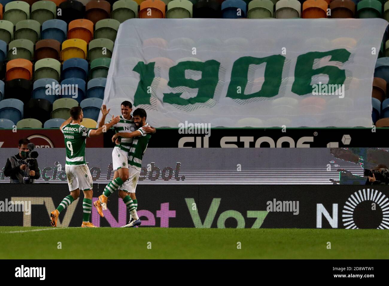 Lisbon, Portugal. 1st Nov, 2020. Pedro Porro of Sporting CP (C ) celebrates with Luis Neto (R ) and Andraz Sporar after scoring during the Portuguese League football match between Sporting CP and CD Tondela at Jose Alvalade stadium in Lisbon, Portugal on November 1, 2020. Credit: Pedro Fiuza/ZUMA Wire/Alamy Live News Stock Photo