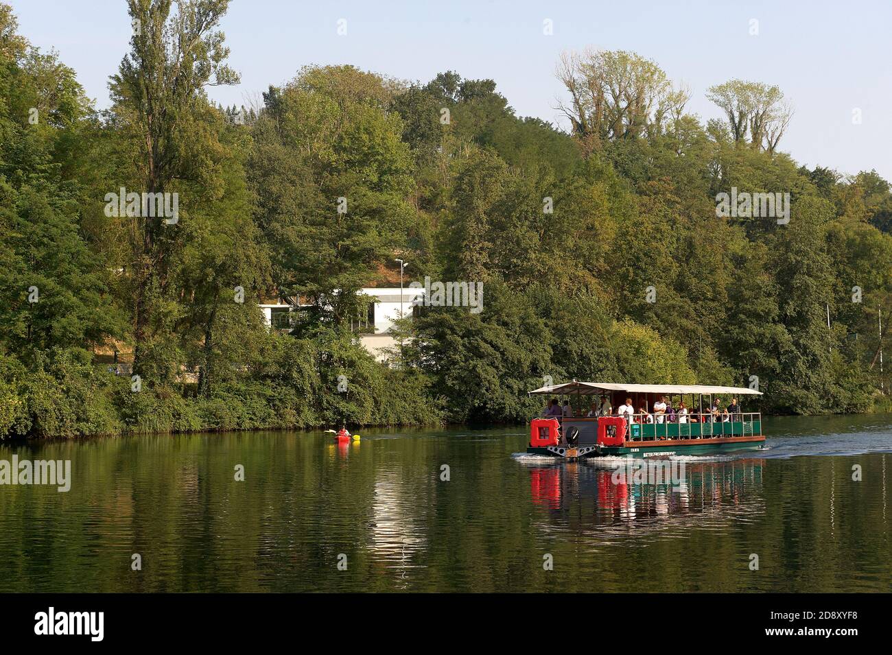 Imbersago ( Lc), fiume Adda,imbarcazione per trasporto dei turisti in gita sul fiume Stock Photo