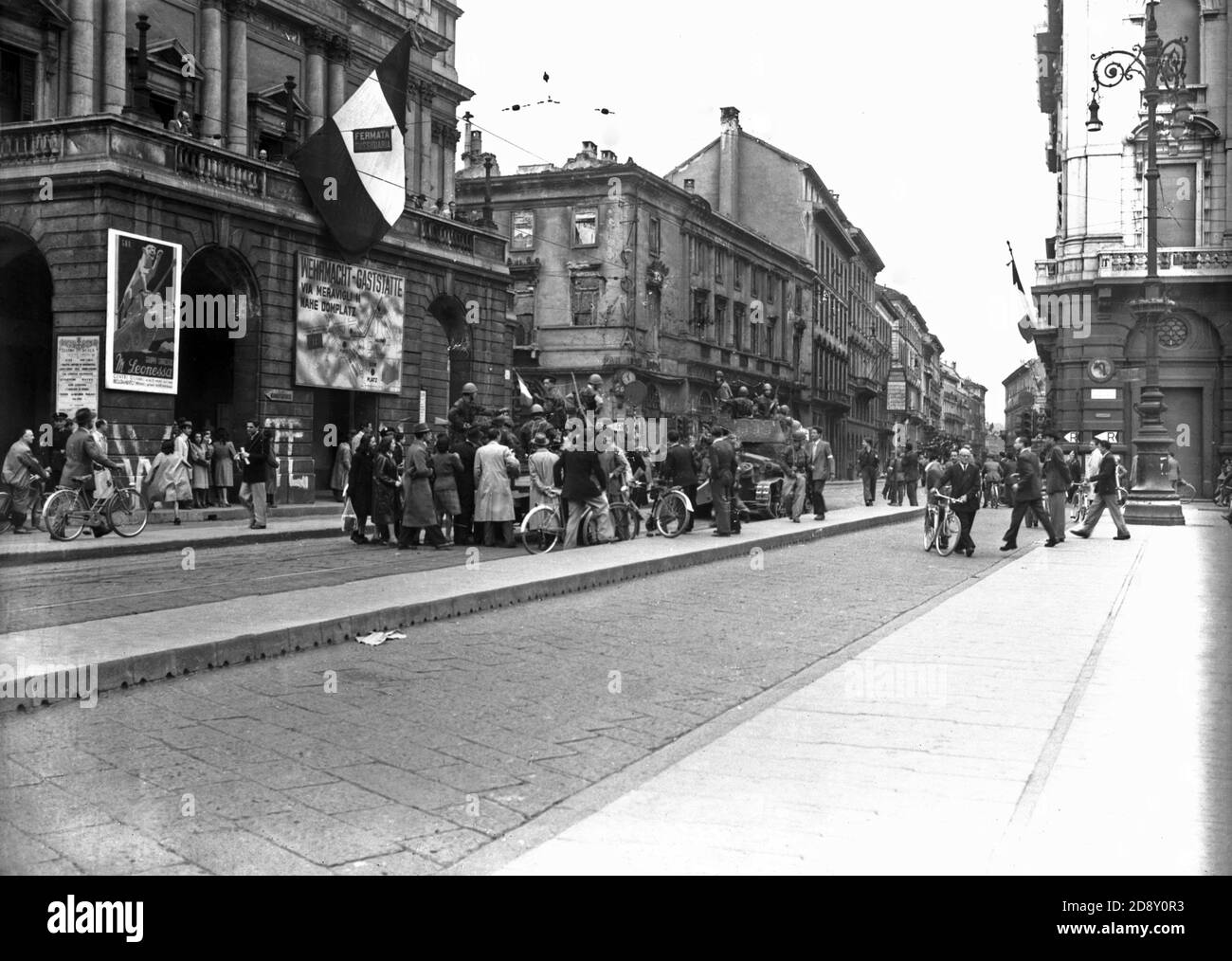 Liberation of milan 1945 Black and White Stock Photos & Images - Alamy