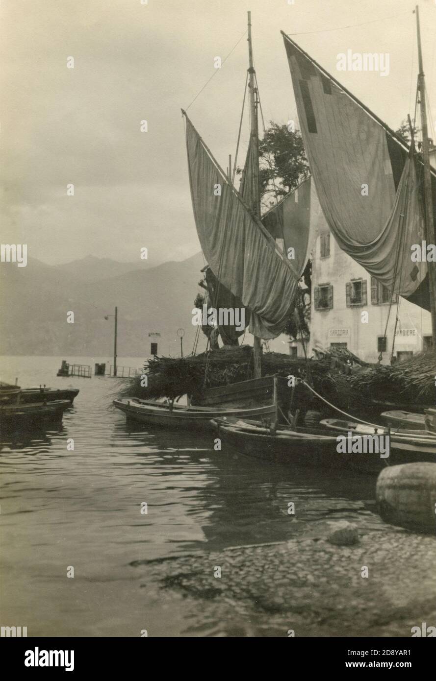 1920s fishing boats hi-res stock photography and images - Alamy