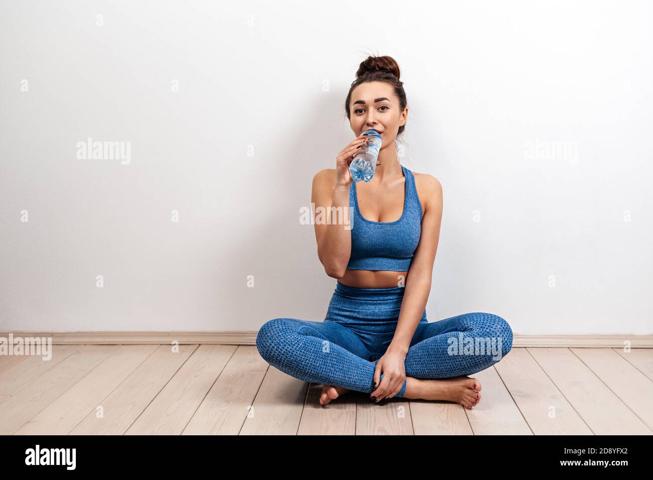 Slender toned figure hi-res stock photography and images - Alamy