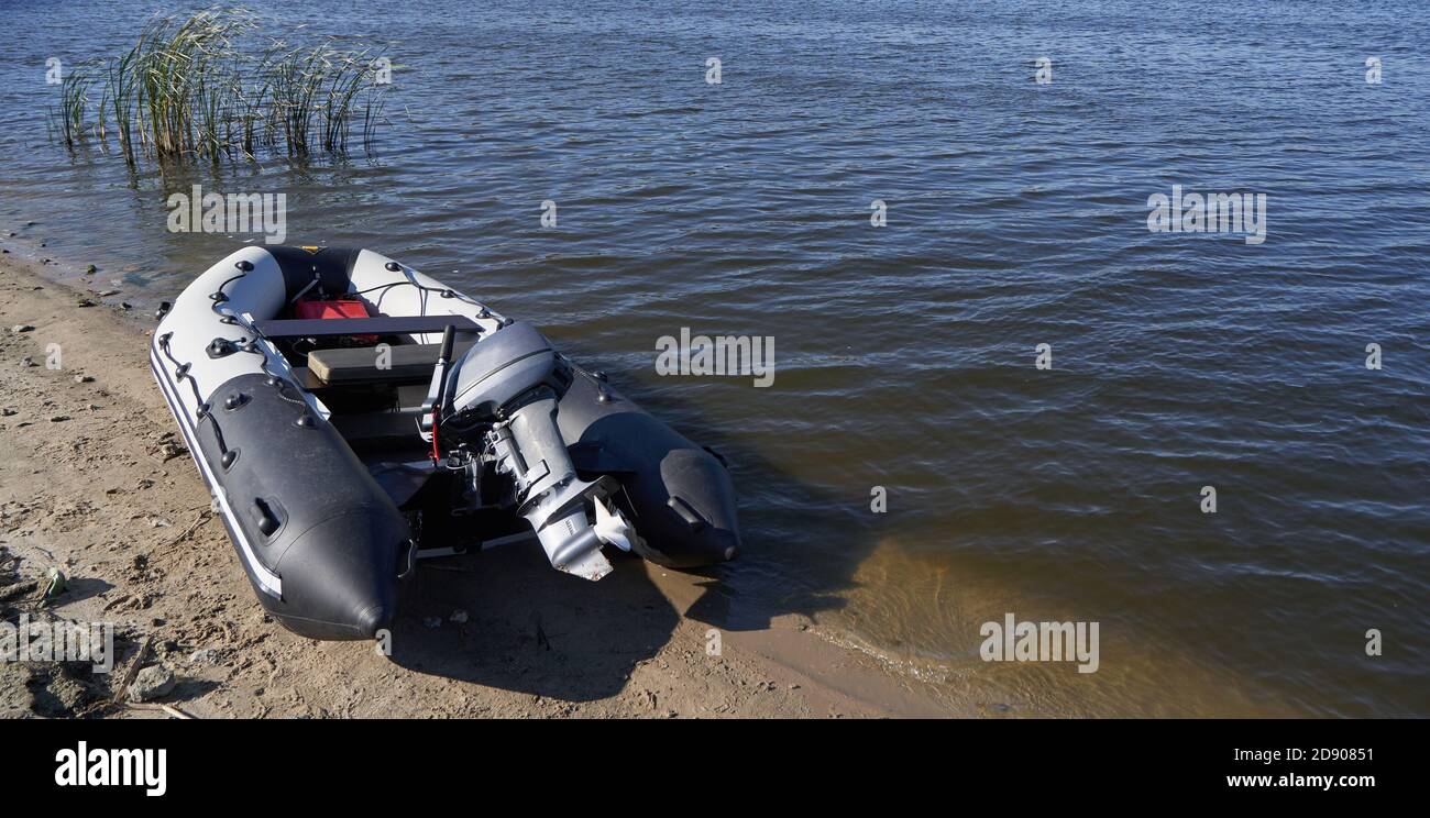 Lake inflatable boat hi-res stock photography and images - Alamy