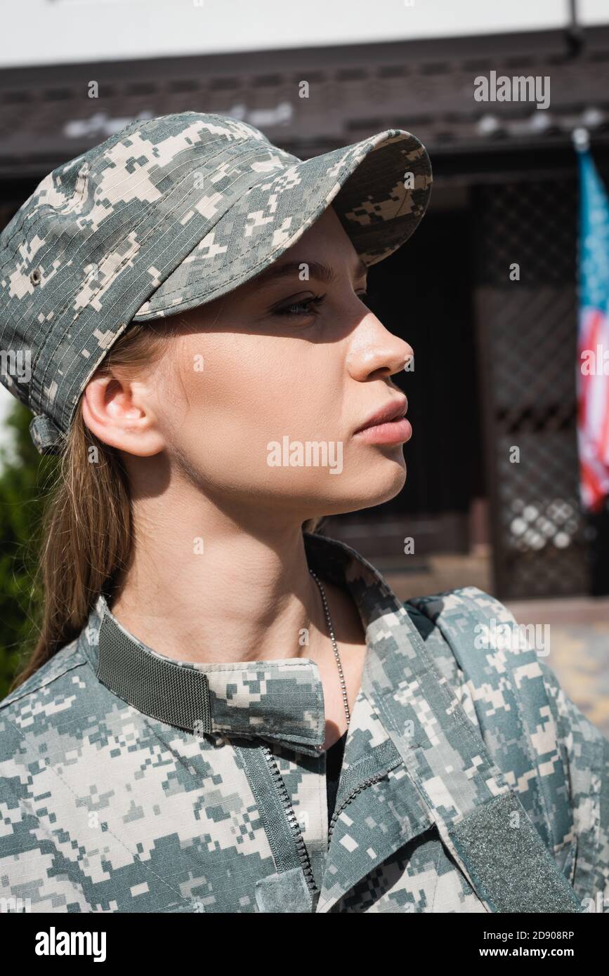Beautiful woman in military uniform hi-res stock photography and images ...