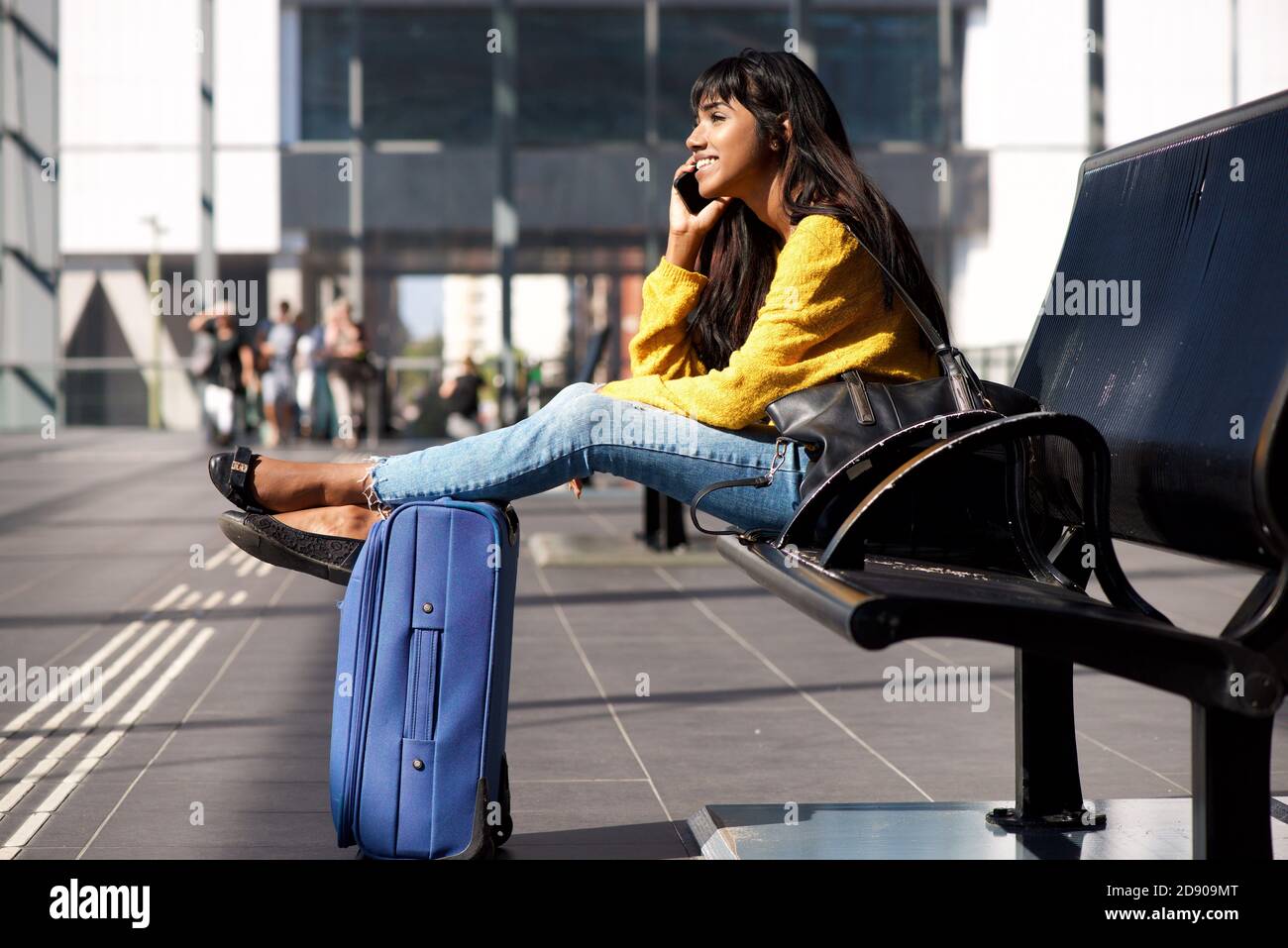 Indian girl sitting on bench hi-res stock photography and images - Alamy