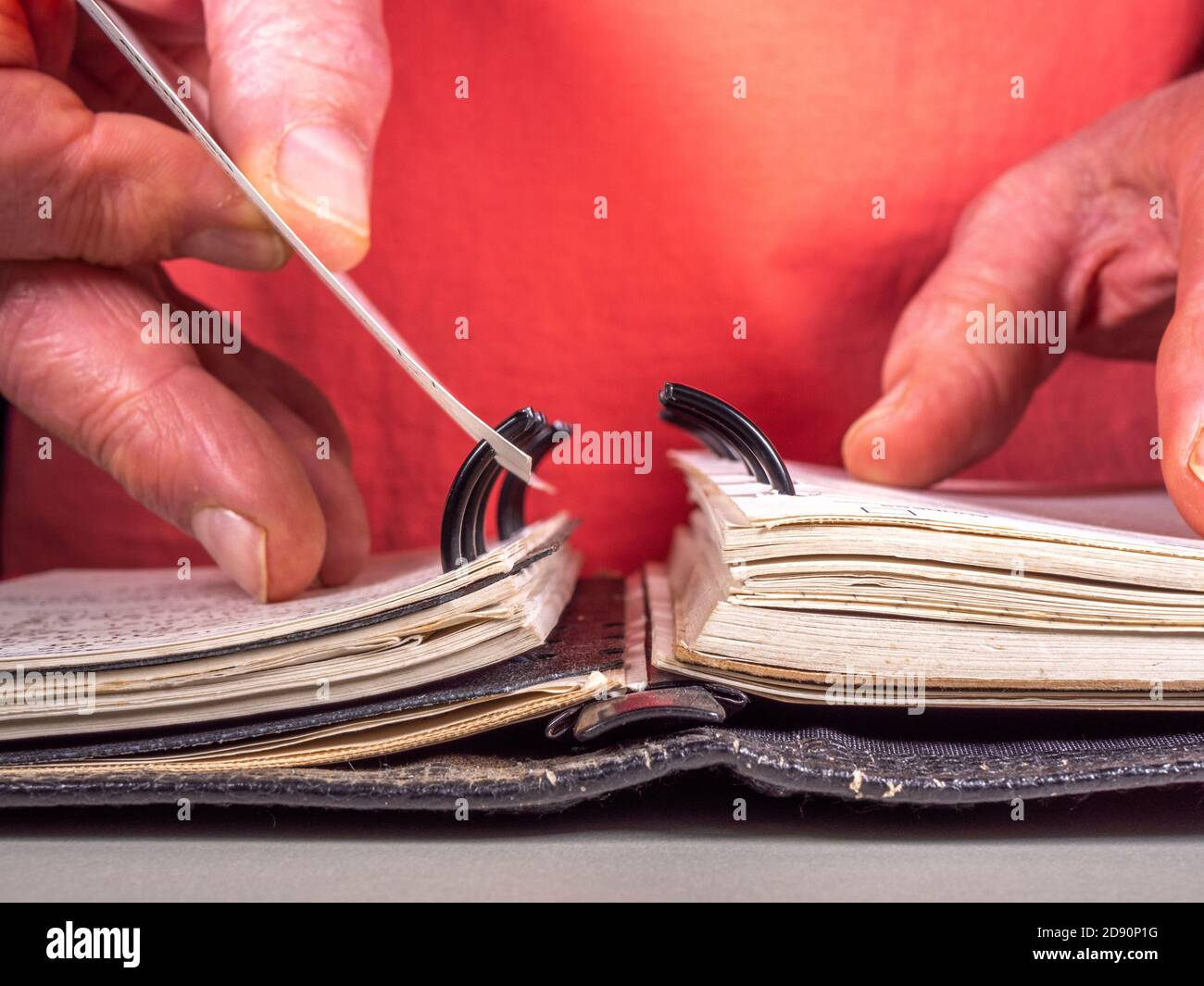A man s ring finger hi res stock photography and images Alamy