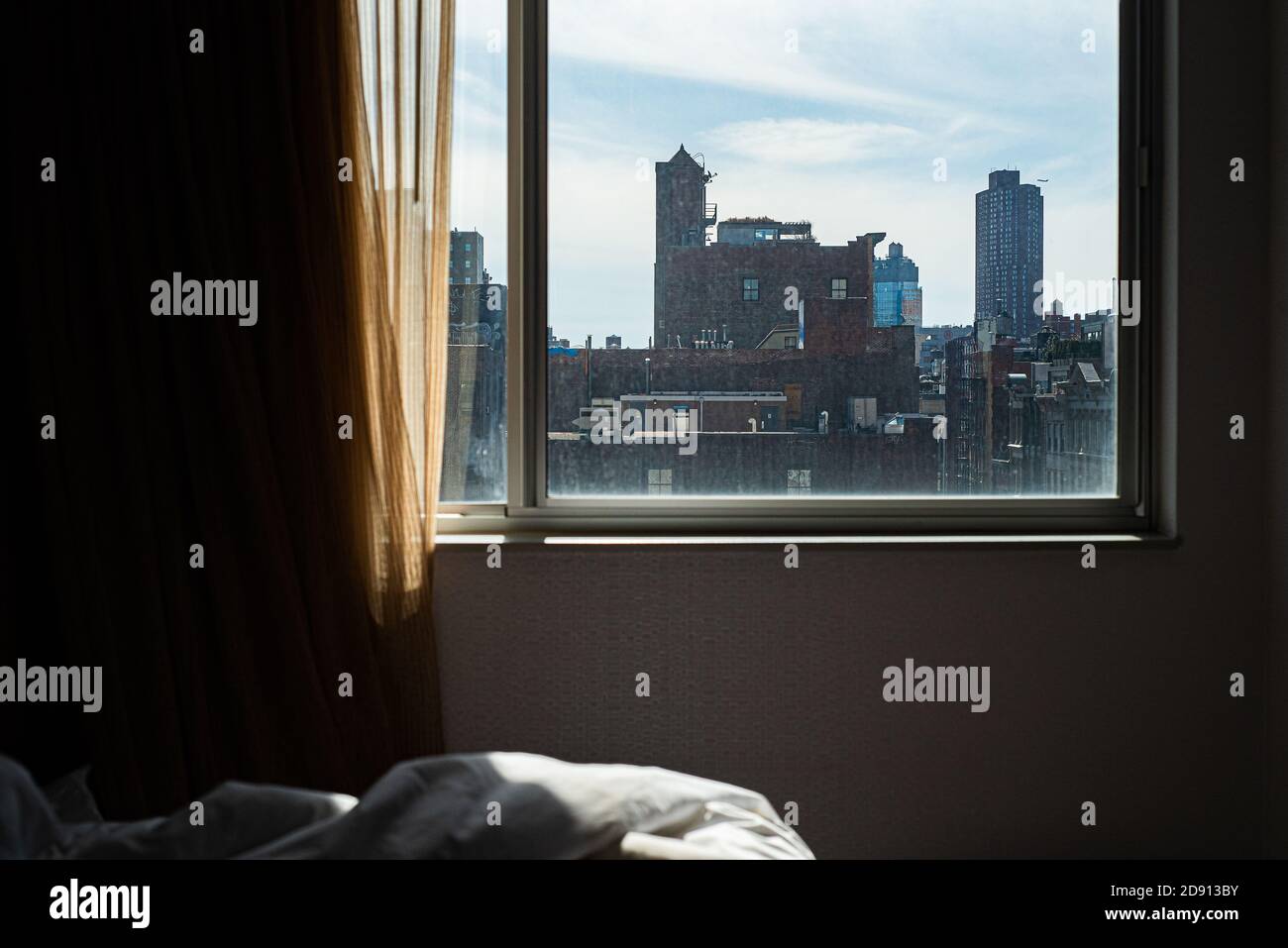 View In Hotel Hotel room view of new york city hi-res stock photography and images ...