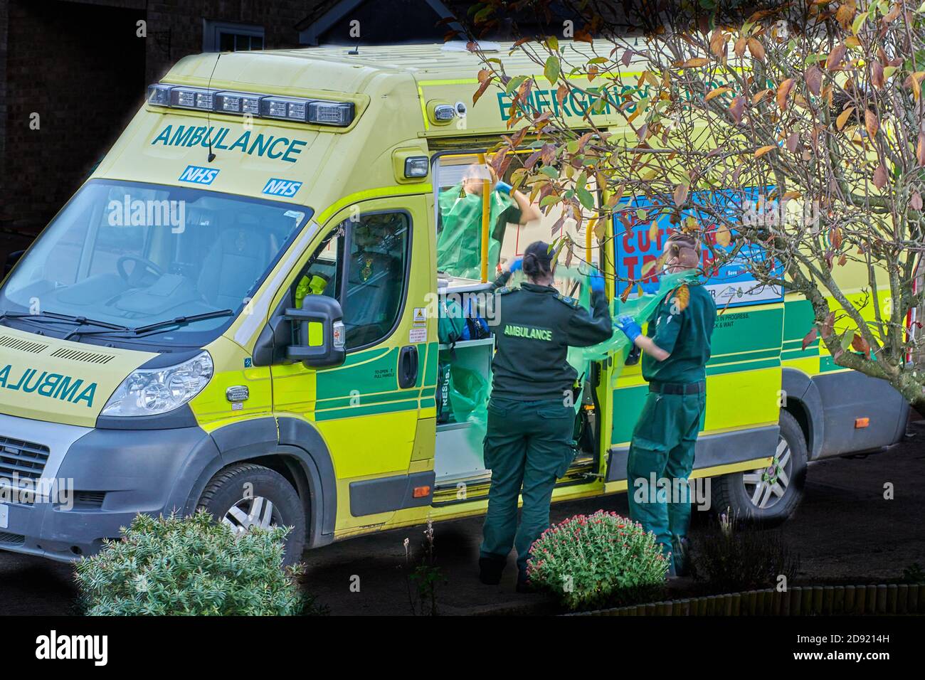 Ambulance staff prepare hi-res stock photography and images - Alamy