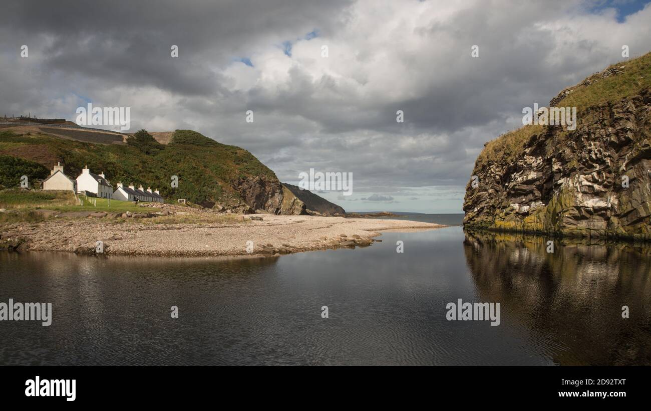 Berriedale Estate cottages at Berriedale Beach, Caithness, Scotland Stock Photo