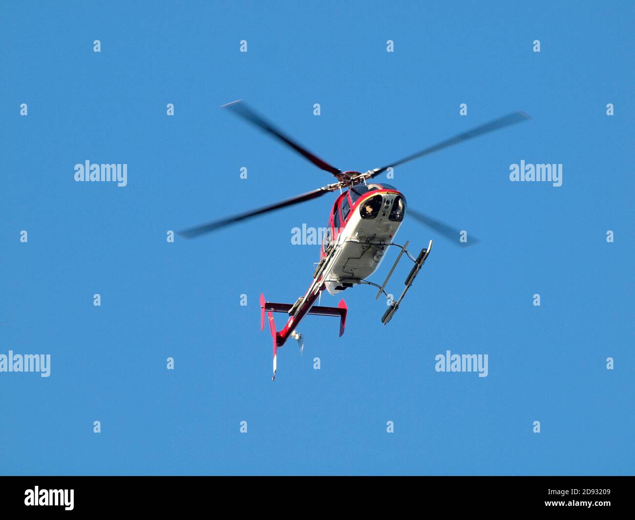 Chopper overhead hires stock photography and images Alamy