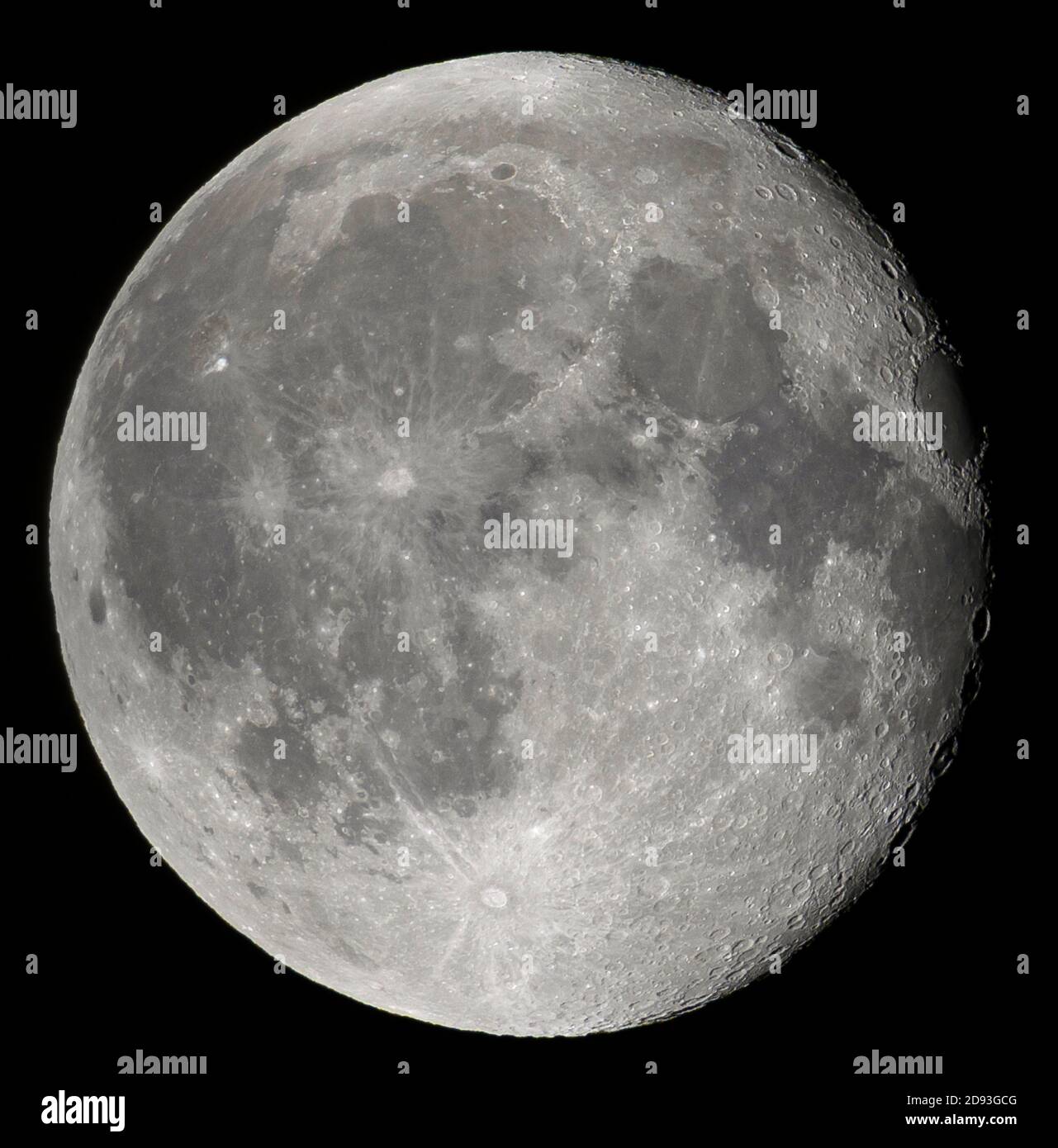 London, UK. 2 November 2020. 95.5% Waning Gibbous Moon in clear overnight sky. Credit: Malcolm Park/Alamy Live News. Stock Photo