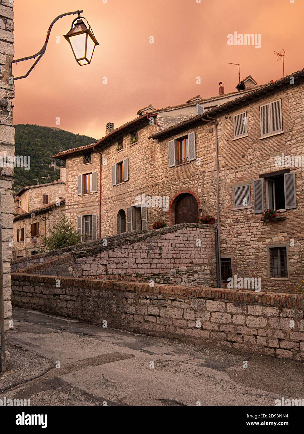 Scorcio di Gubbio, borgo medievale in provincia di Perugia. Stock Photo