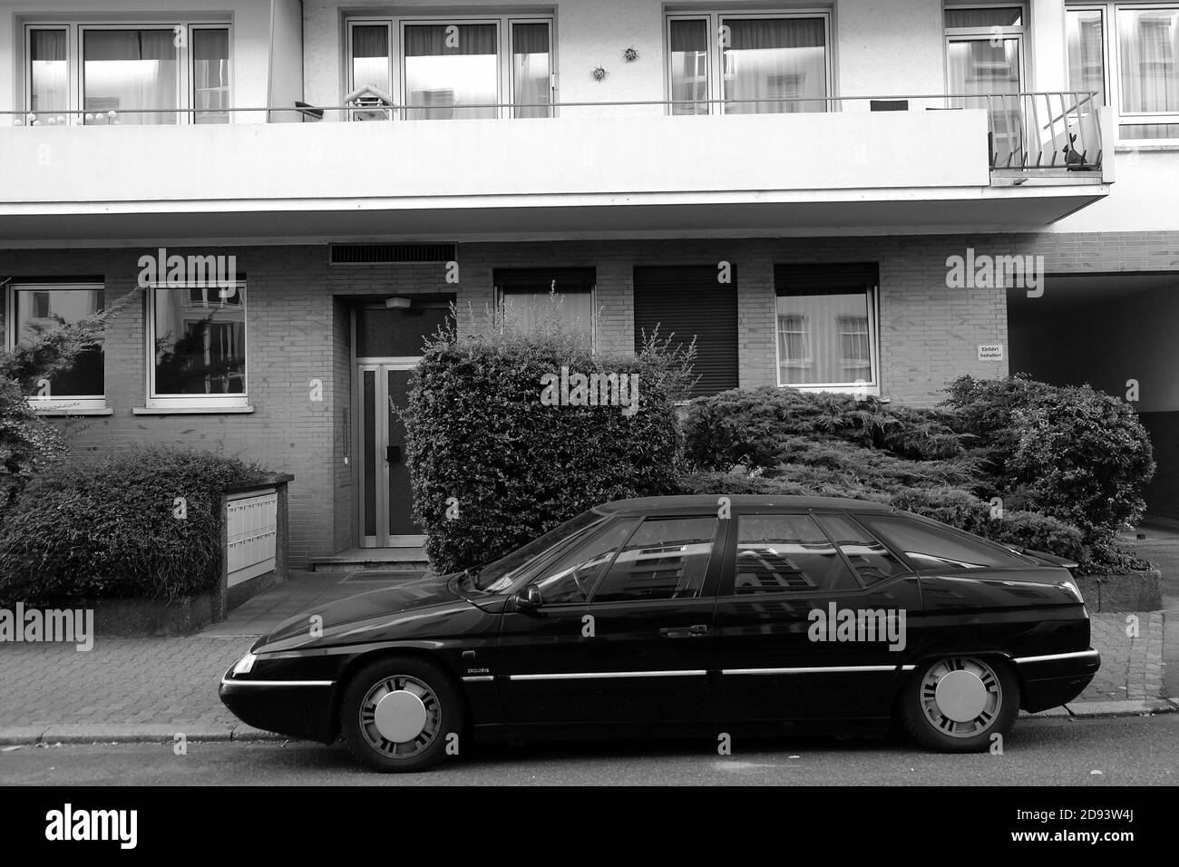 Front window car design Black and White Stock Photos Images Alamy