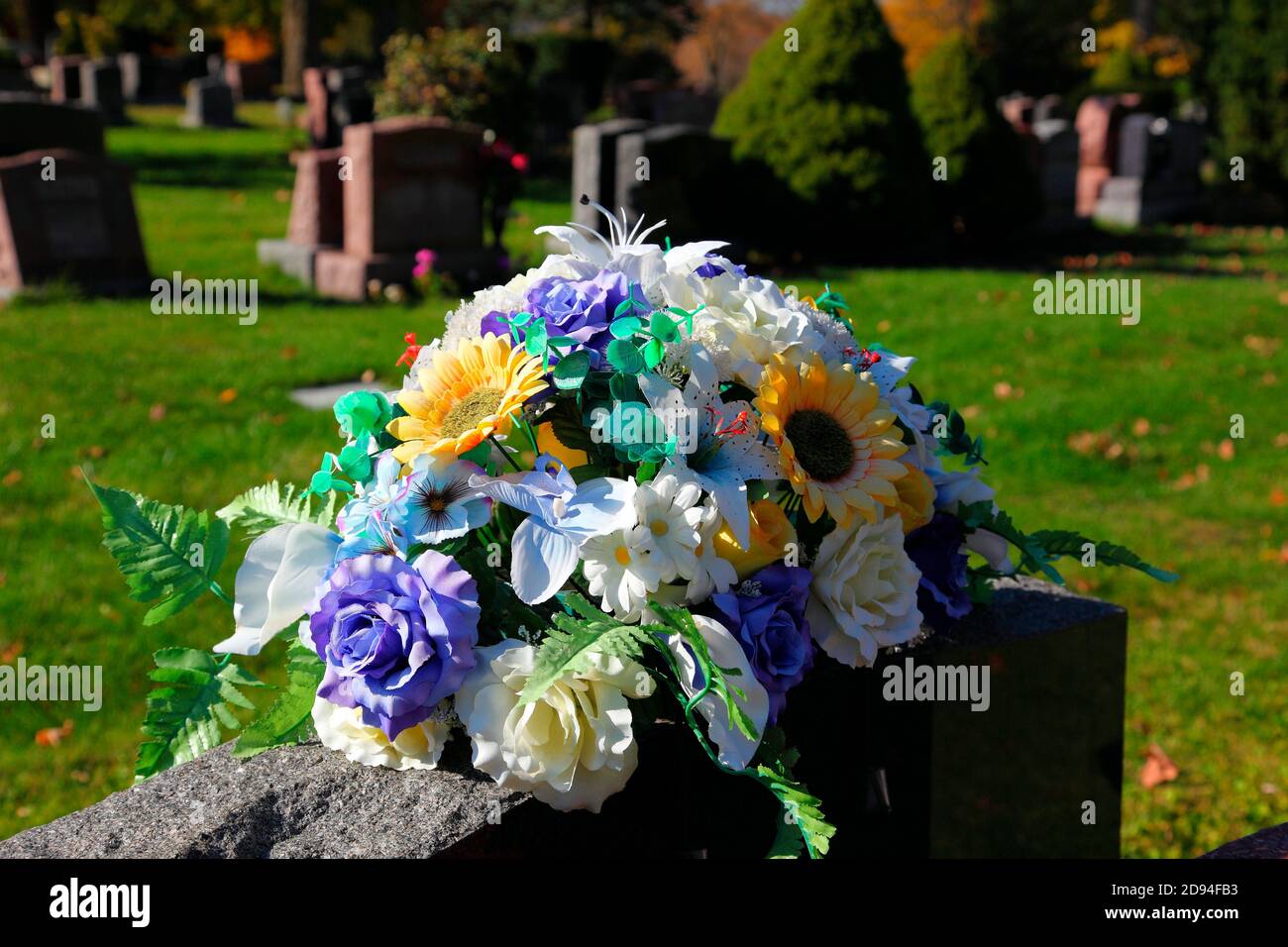 Flowers on grave hires stock photography and images Alamy