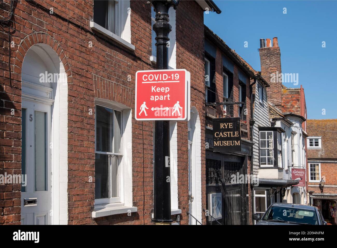 Covid 19, social distancing sign in Rye, East Sussex, UK Stock Photo