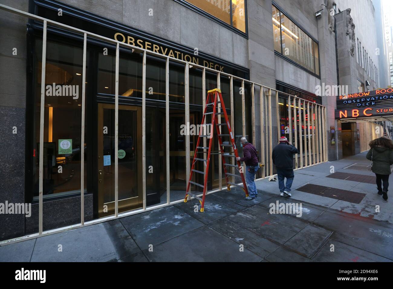 New York, NY, USA. 2nd Nov, 2020. Nov 2, 2020 : New York Stores prepare for possible unrest surrounding election day. The Entrance to the Observation Deck at Rockefeller Center is boarded up, Credit: Dan Herrick/ZUMA Wire/Alamy Live News Stock Photo