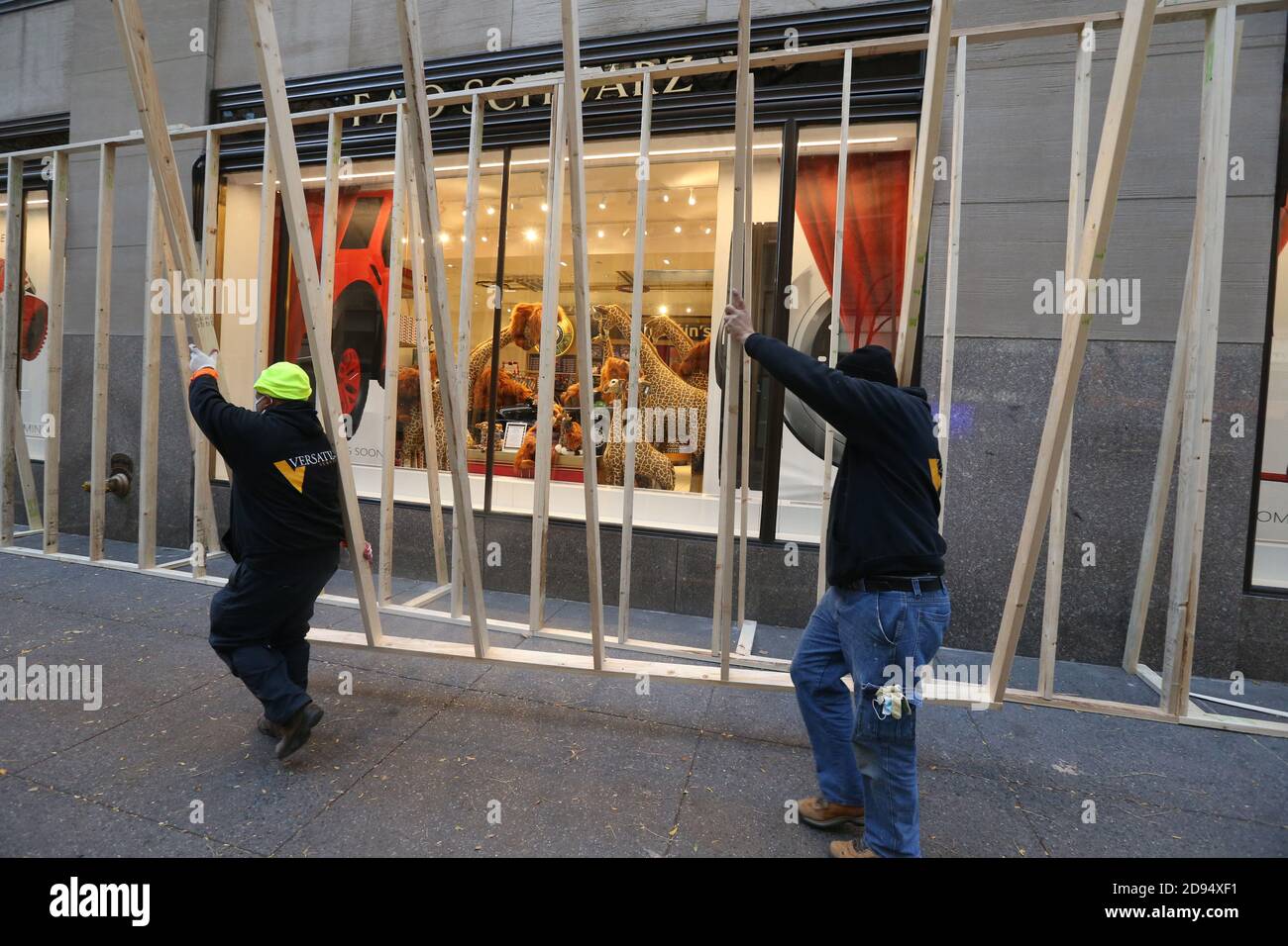 New York, NY, USA. 2nd Nov, 2020. Nov 2, 2020 : New York Stores prepare for possible unrest surrounding election day. The FAO Schwartz Store at Rockefeller Center is boarded up, Credit: Dan Herrick/ZUMA Wire/Alamy Live News Stock Photo