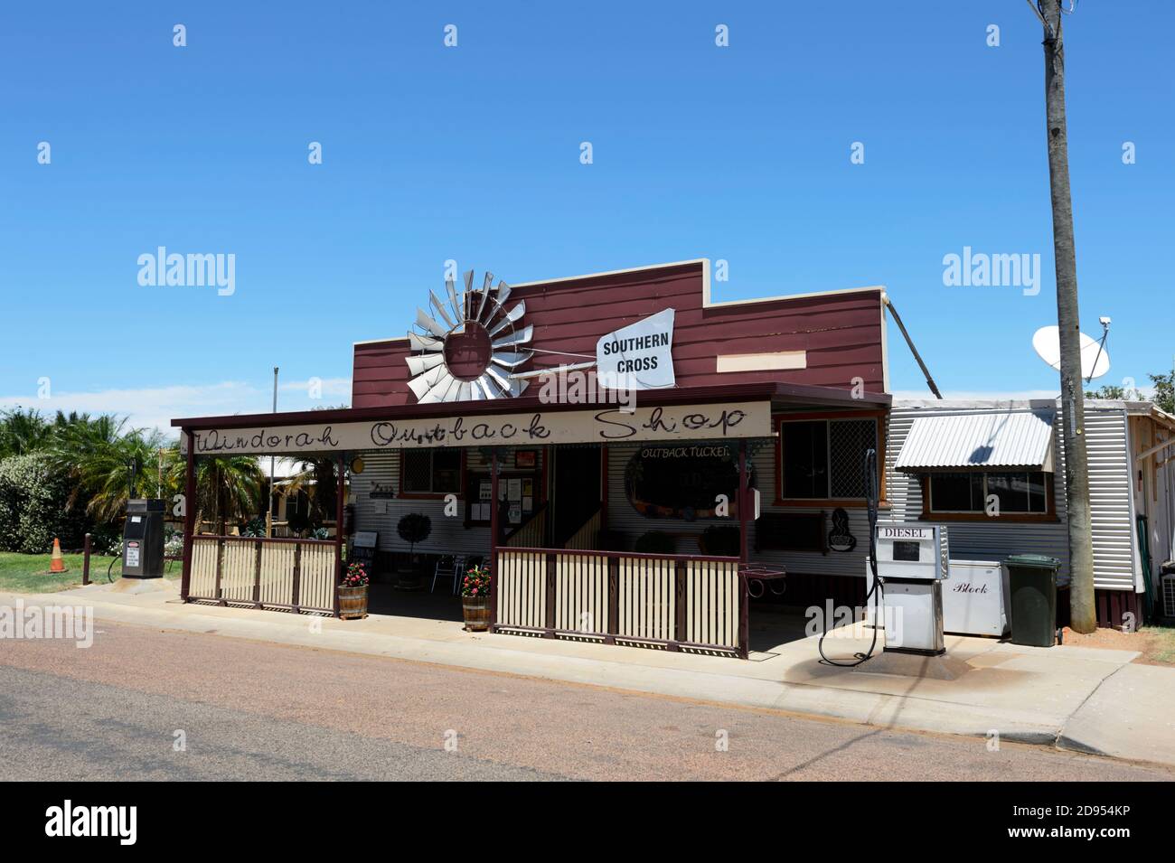 Quirky Outback Windorah shop, café and service station, Queensland, QLD, Australia Stock Photo