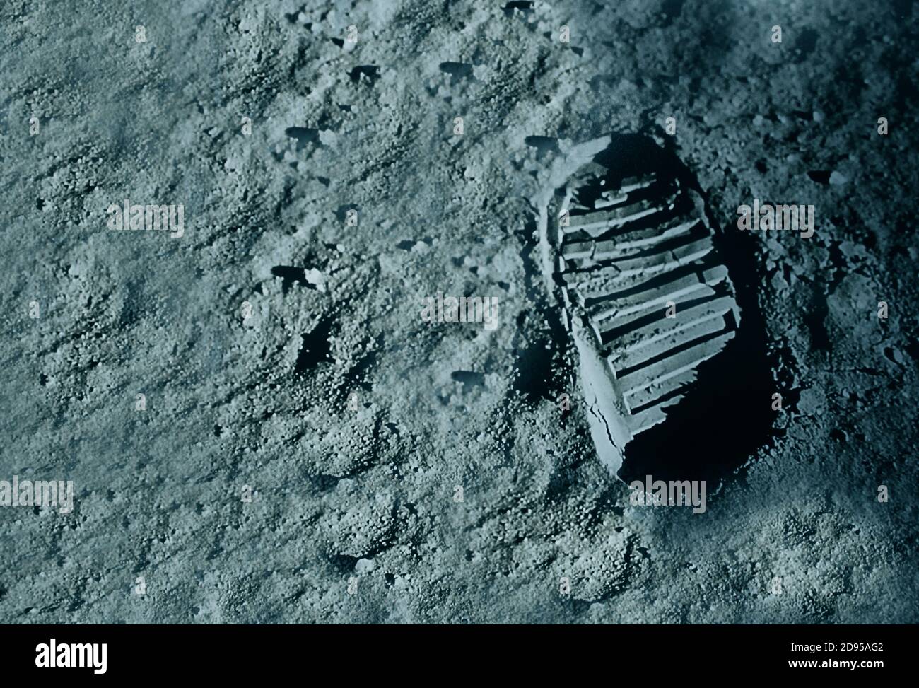 moon apollo 11 footprints