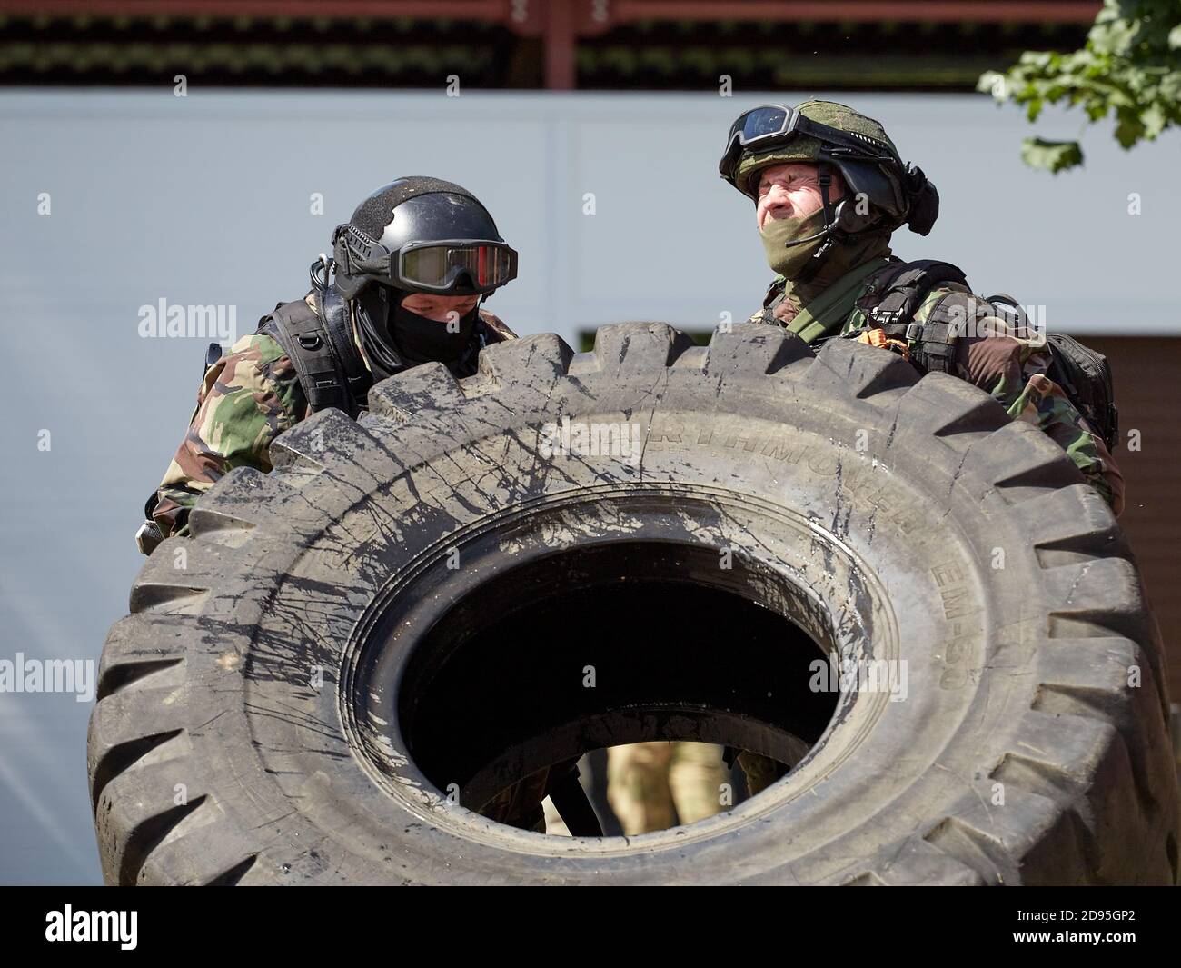 Hero of Russia Sergei Ivanovich Lysyuk and the generals of the Russian  National Guard troops inspect the obstacle course.The final of the special  purpose triathlon competition in the Moscow region. The competition was  held at the Vityaz Special Training