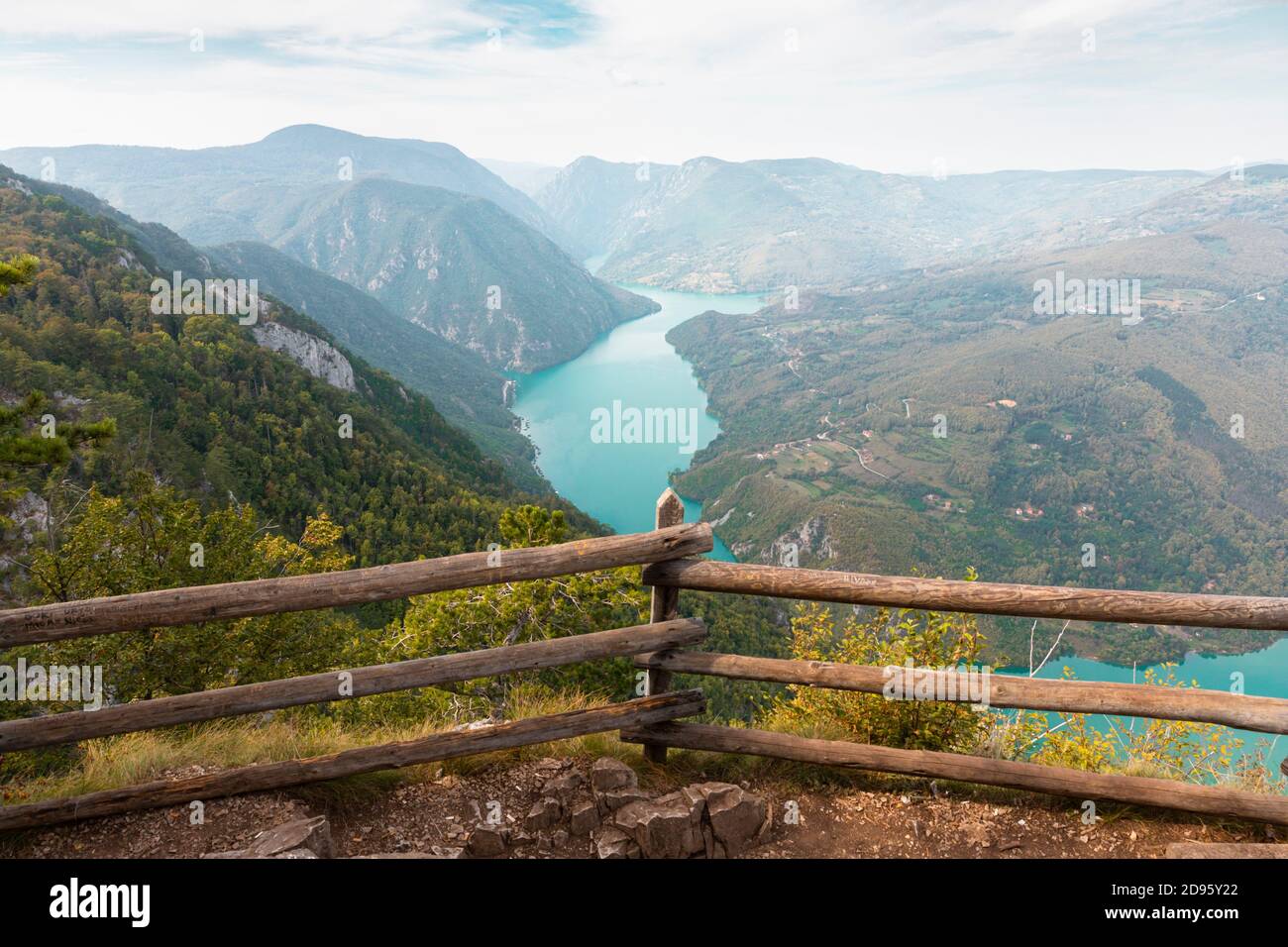 Tara National Park, Serbia. Viewpoint Banjska Stena. View at Drina river  canyon and lake Perucac with Focus on the lake and canyon Stock Photo -  Alamy